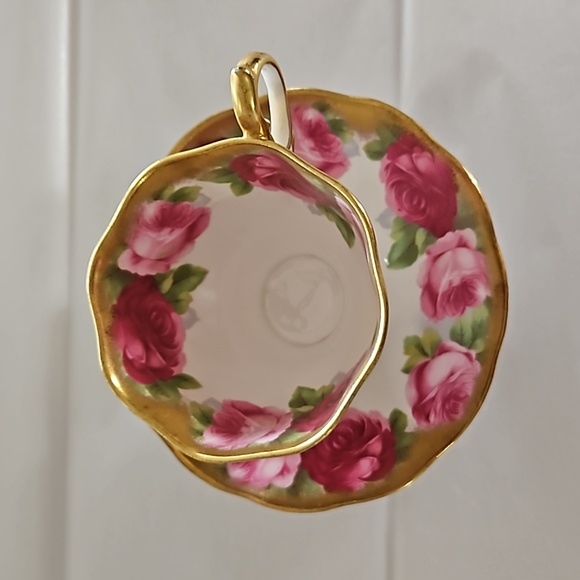 Antique "Old English Rose" by Royal Albert, cup and saucer. - Picture 2 of 8